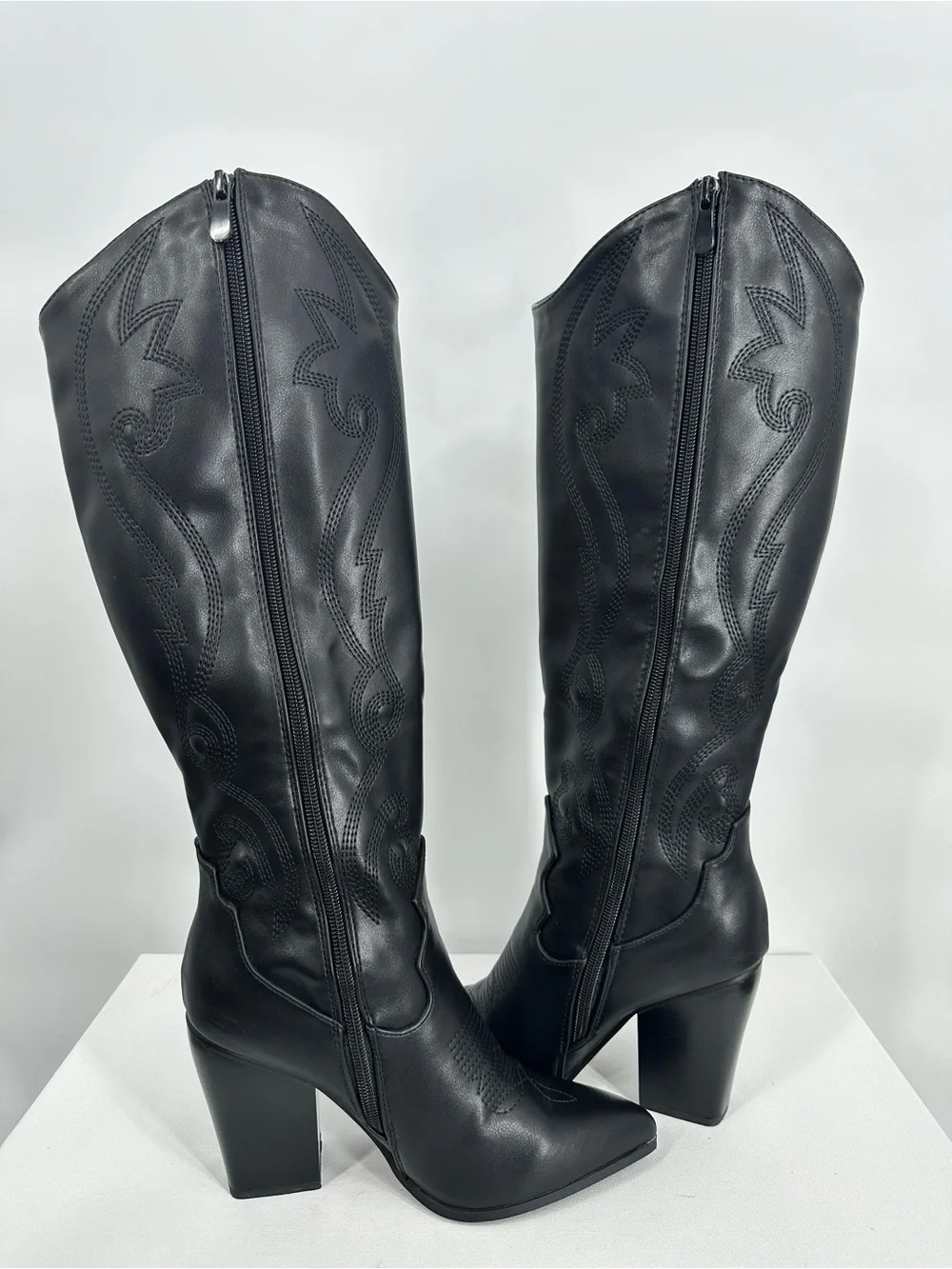 Dream Pairs details brand